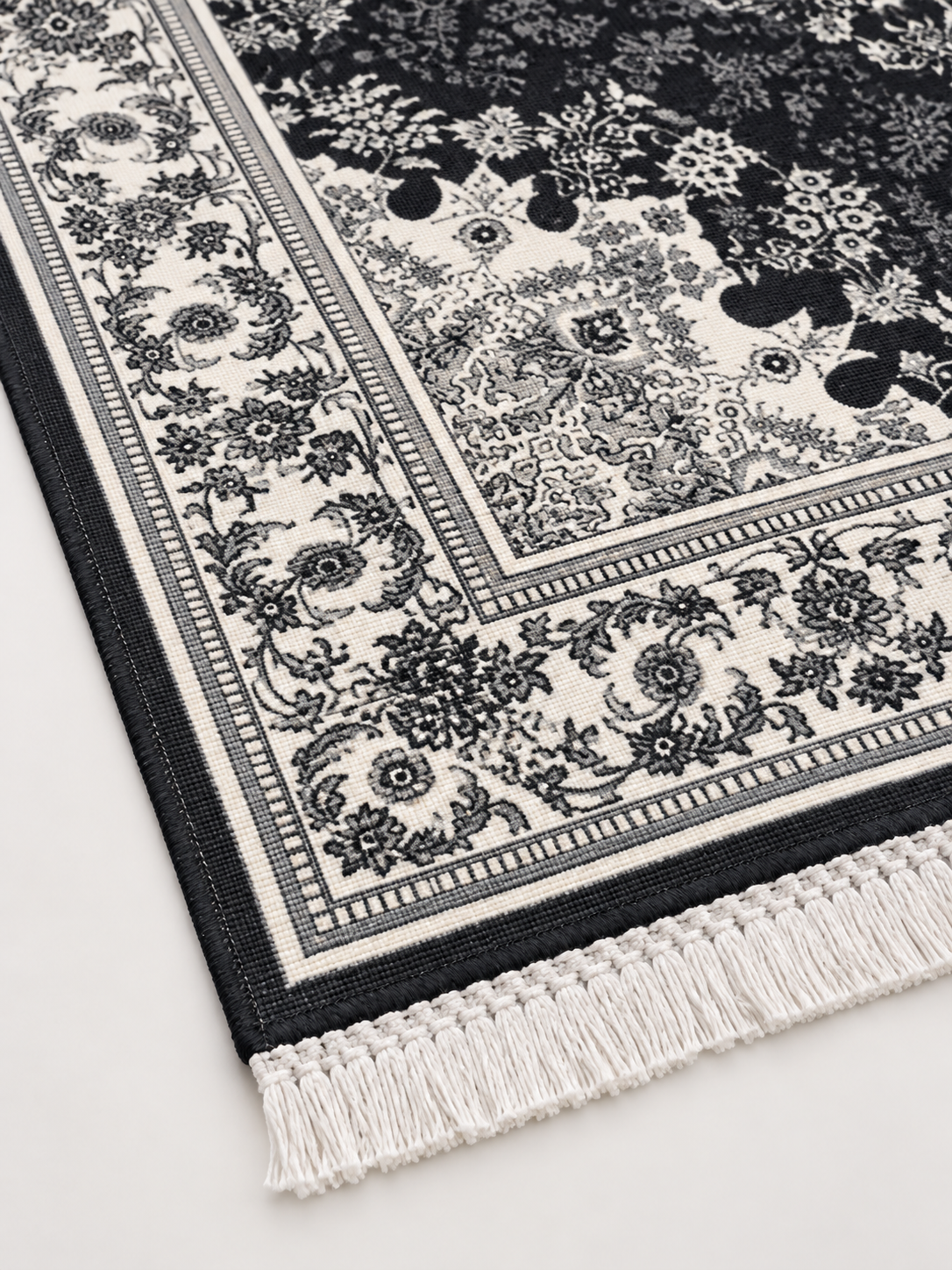 Diamond – Luxury Velvet Rug, Black & White Traditional Design (LVT-401)