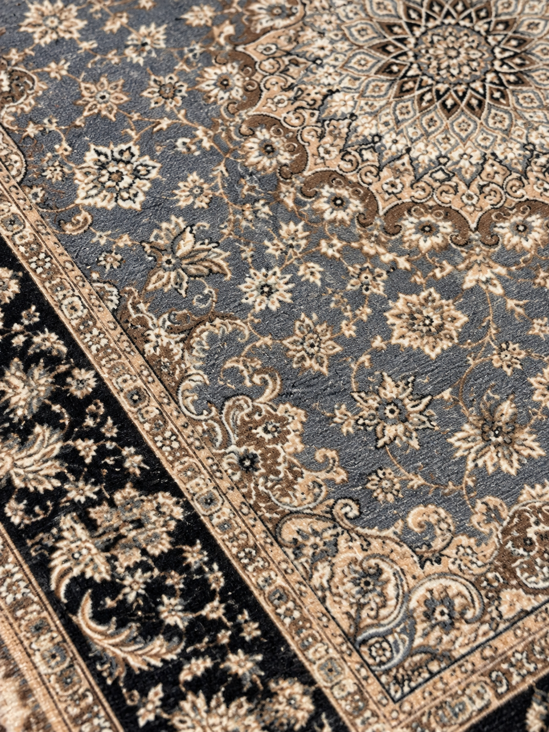 Moonstone – Luxury Velvet Rug, Grey & Black Persian Design (LVB-302)