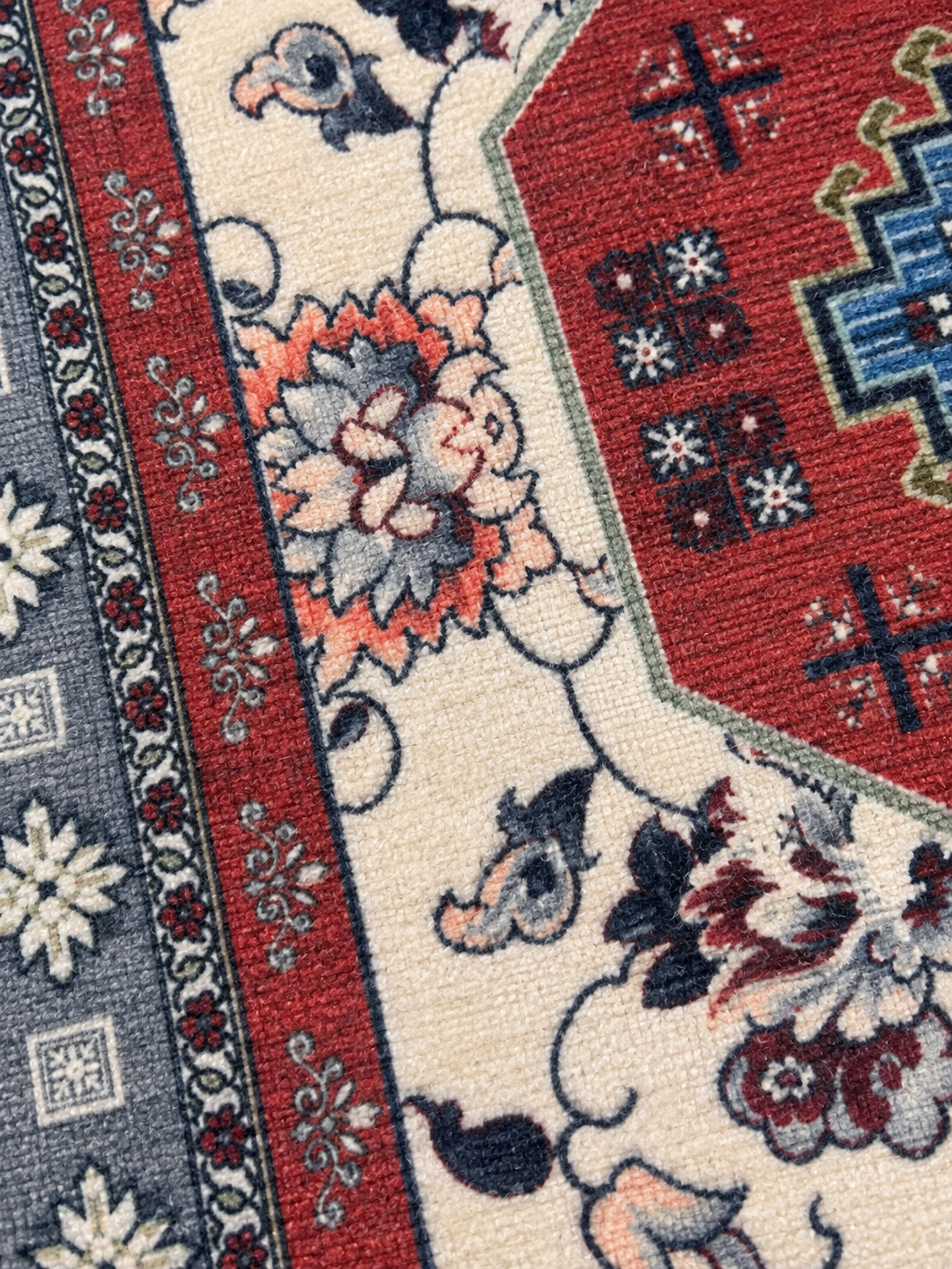 Gul-e-Lal – Luxury Velvet Rug, Red & Blue-Grey Traditional Design (LVC-503)