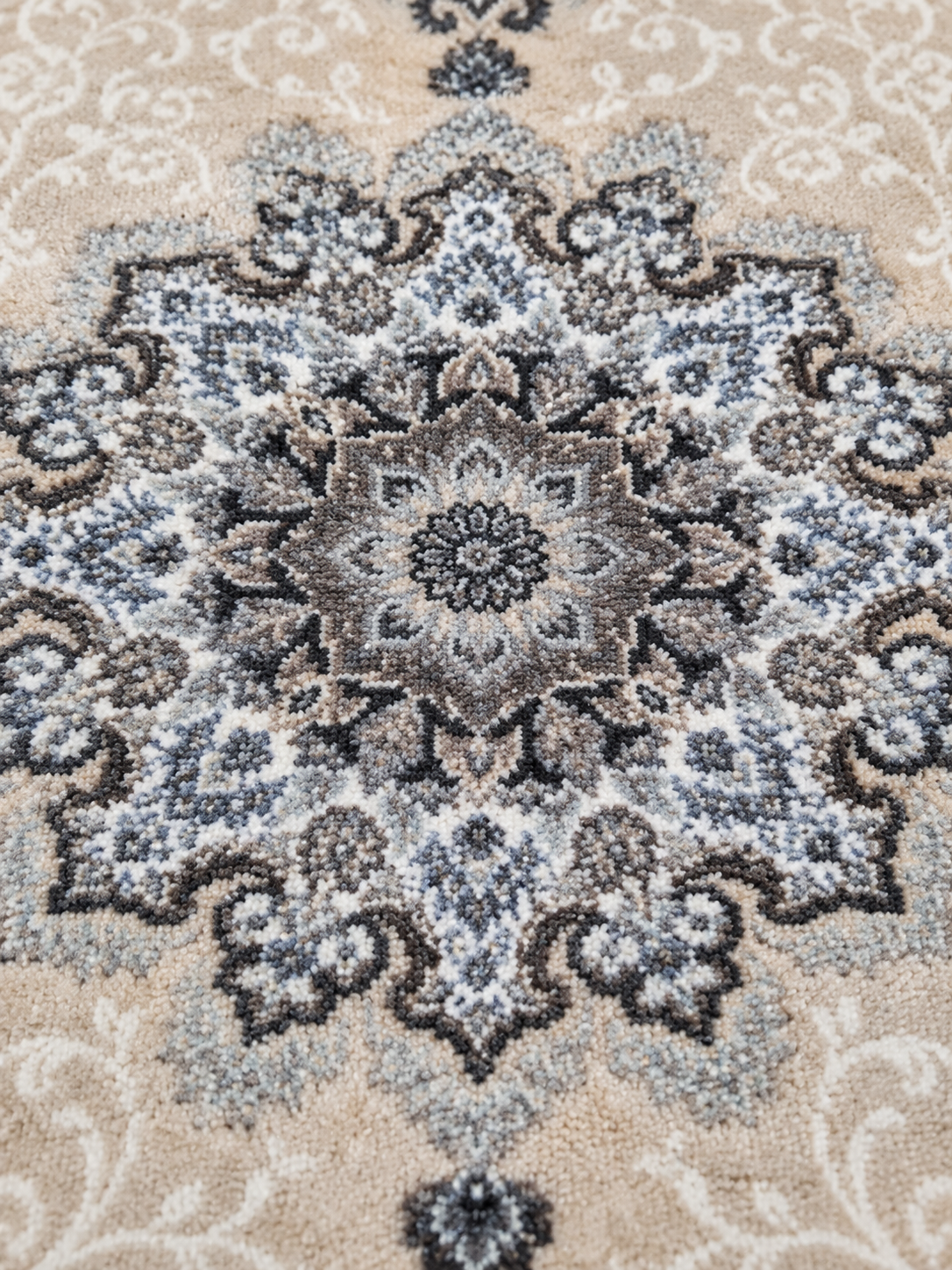 Latte– Luxury Velvet Rug, Beige & Taupe Traditional Design (LVC-507)