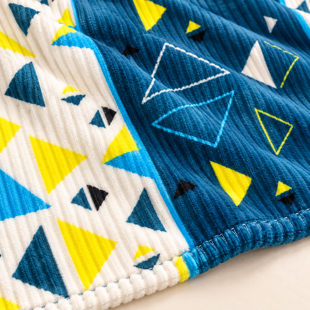 Aqua Prism – Double Bed Flannel Blanket