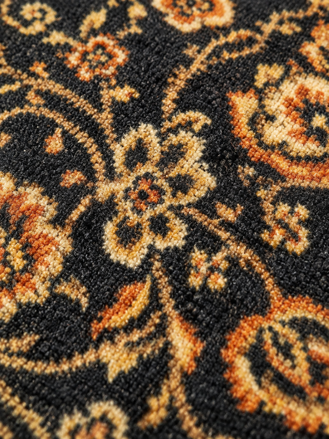 Emerald – Luxury Velvet Rug, Dark Green & Gold (LVT-402)