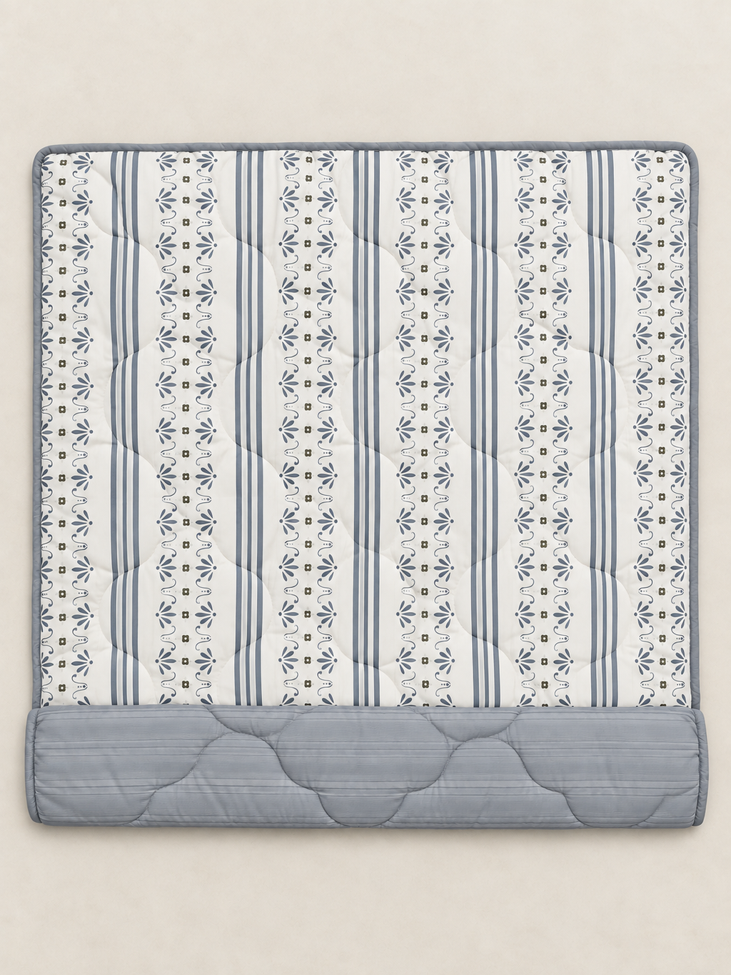 Blue Heritage 4-Piece Reversible Comforter Set