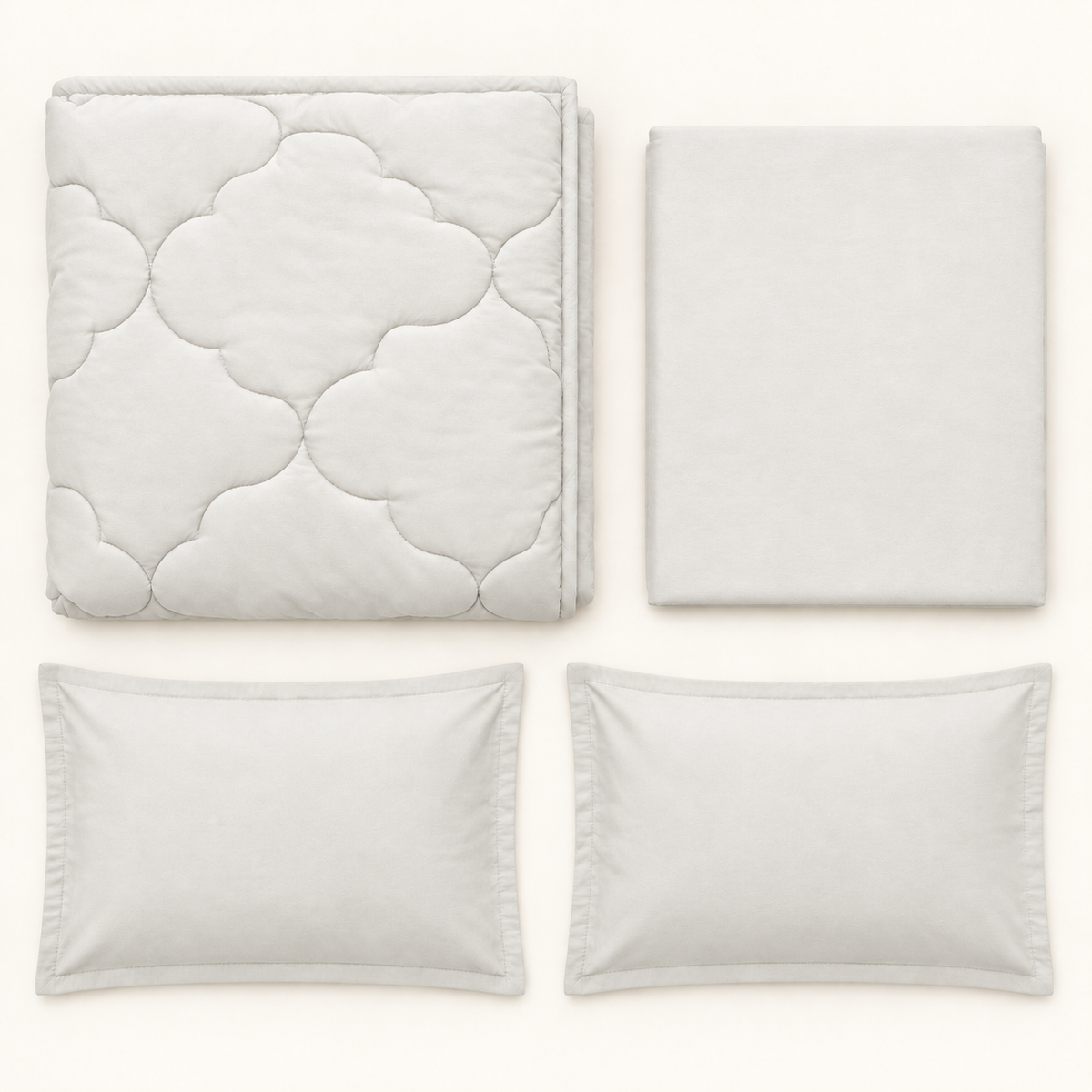 Snow Clover 4-Piece Comforter Set