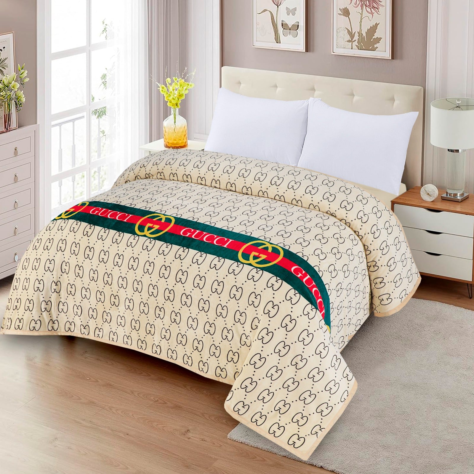 Aura Fleece Throw | Double Bed